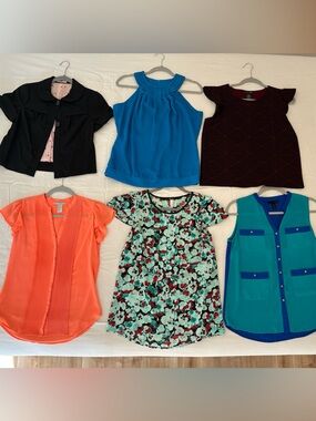LOT OF 6 tops XS: Aqua, Kensie, etc